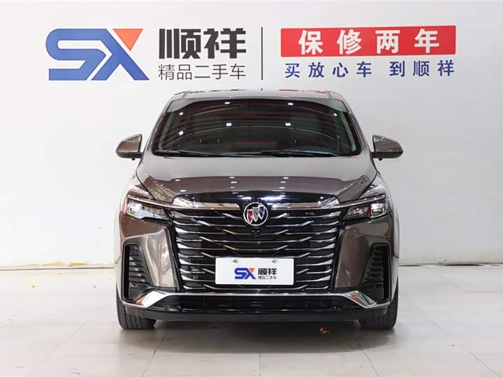 Фото 2 - Buick GL8 ES