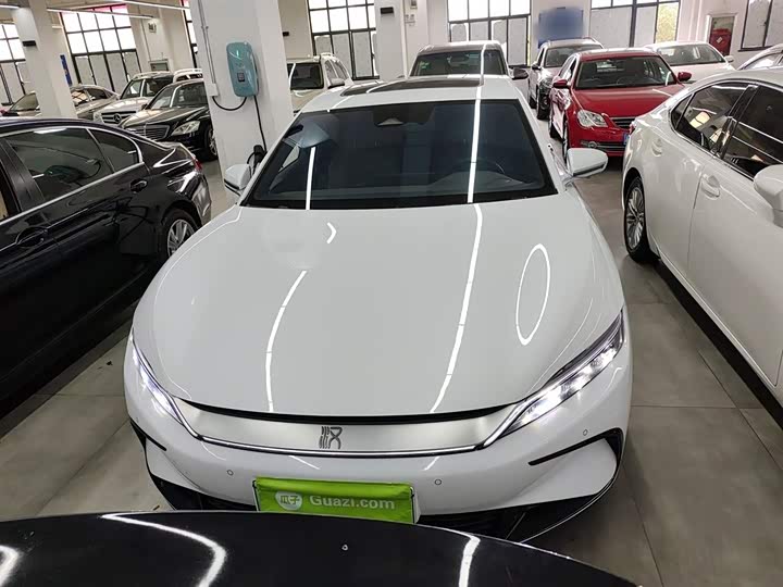 Фото 3 - BYD Han