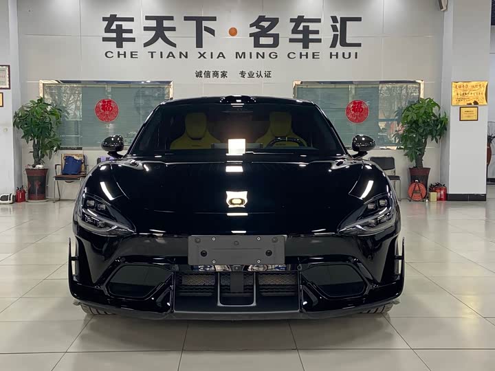 Фото 1 - Xiaomi SU7 Ultra