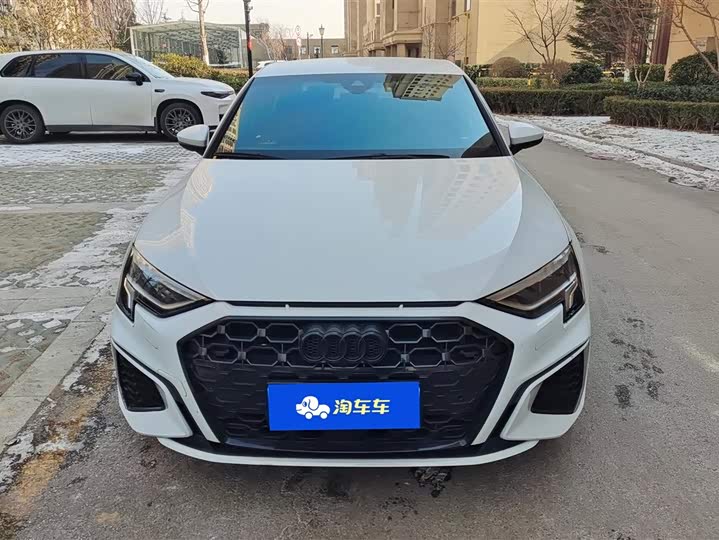 Фото 2 - Audi A3