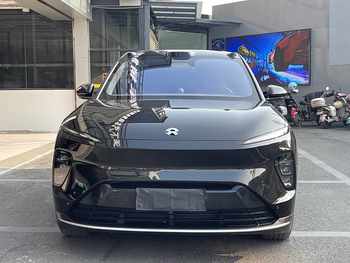 Фото 2 - Nio ES8