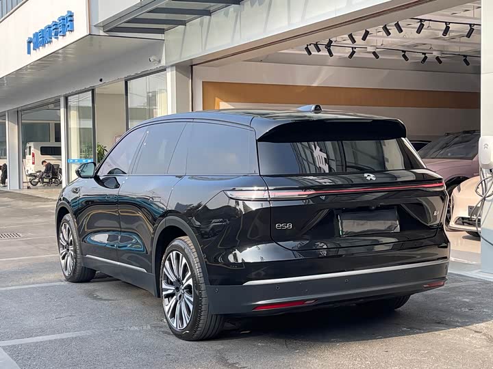 Фото 5 - Nio ES8