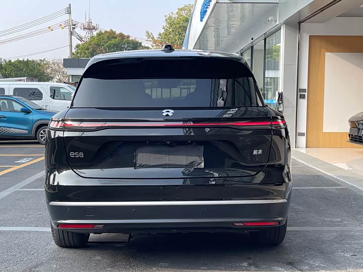 Фото 6 - Nio ES8