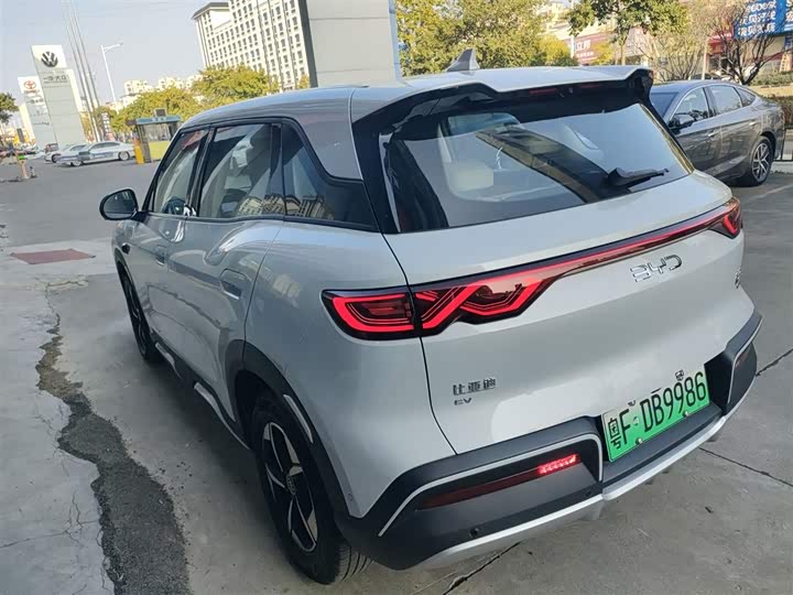 Фото 5 - BYD Yuan Up