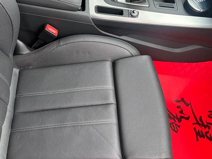 Фото 9 - Audi A4L