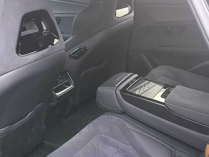 Фото 6 - BYD Han