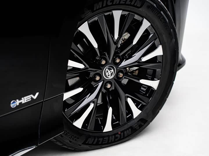 Фото 5 - Toyota Alphard