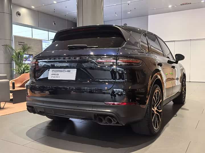 Фото 3 - Porsche Cayenne