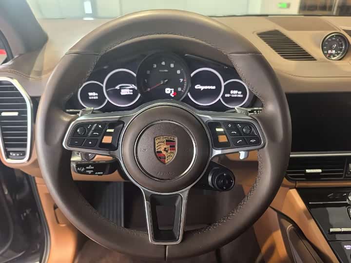 Фото 9 - Porsche Cayenne