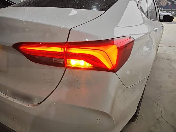 Фото 8 - Buick Verano