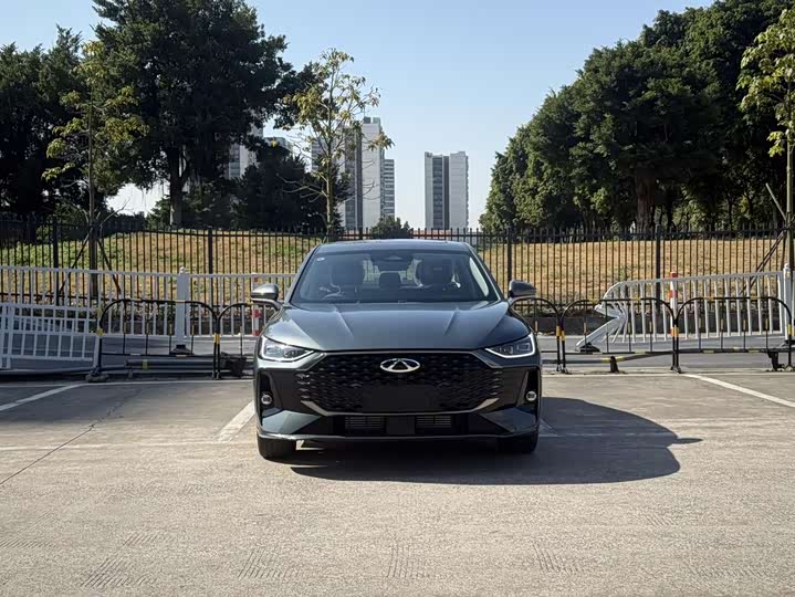 Фото 3 - Chery Arrizo 8