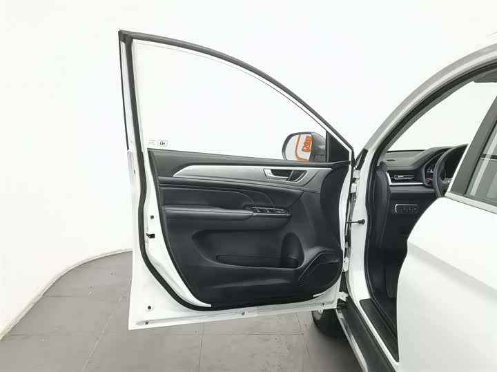 Фото 8 - Haval M6