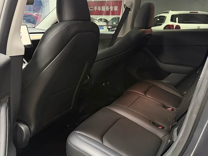 Фото 4 - Tesla Model Y