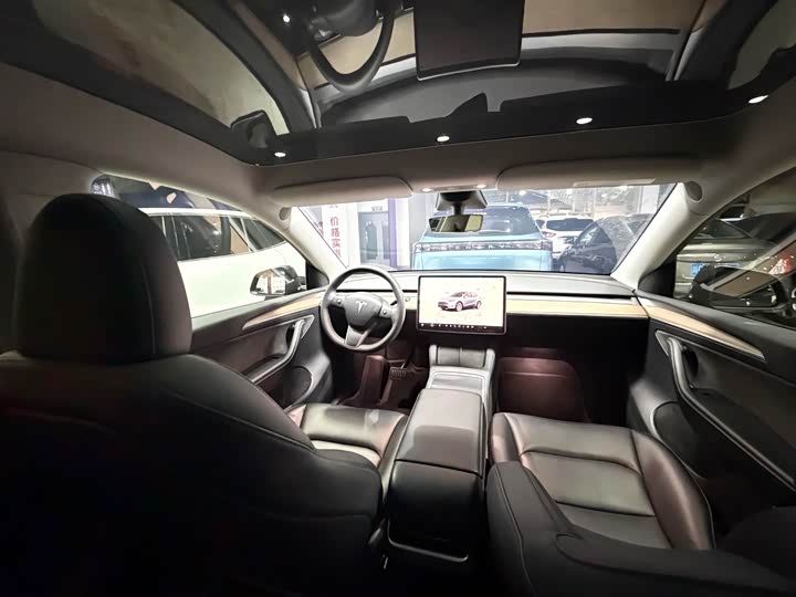 Фото 5 - Tesla Model Y