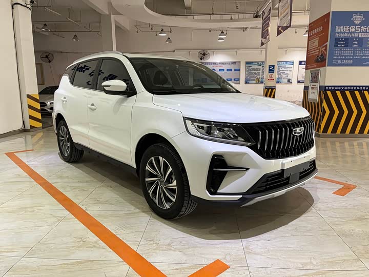 Фото 3 - Geely Vision X6