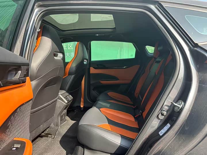 Фото 6 - Changan UNI-V