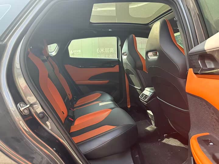 Фото 7 - Changan UNI-V