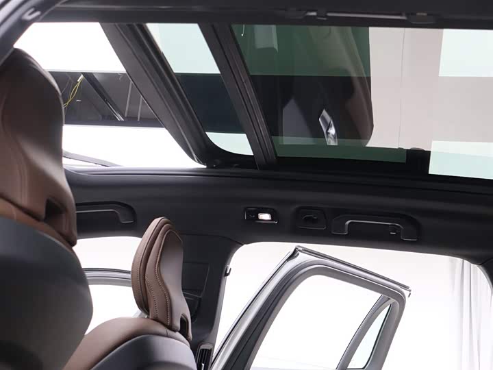 Фото 7 - Volvo V60