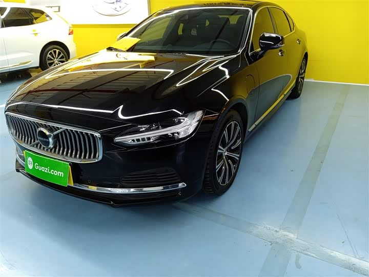 Фото 1 - Volvo S90 Hybrid