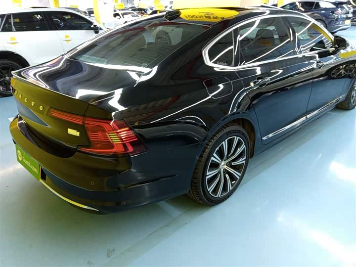 Фото 7 - Volvo S90 Hybrid