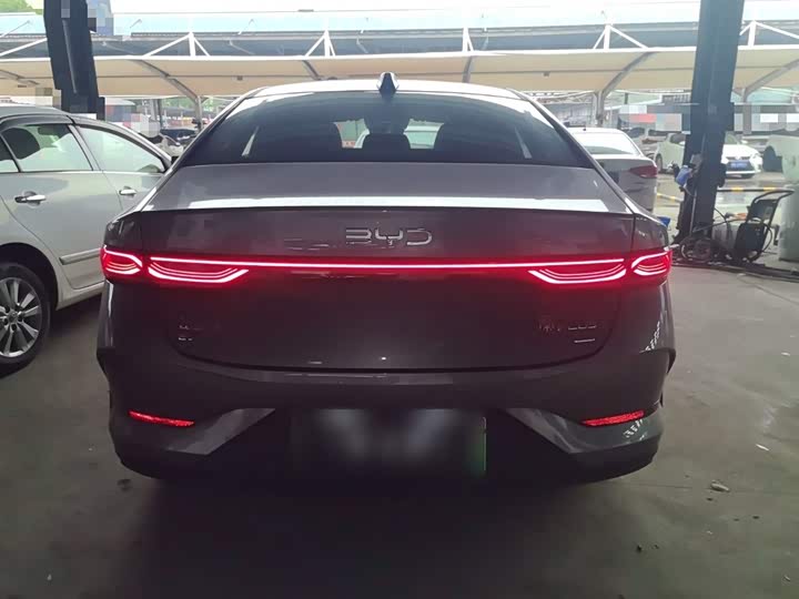 Фото 6 - BYD Qin Plus