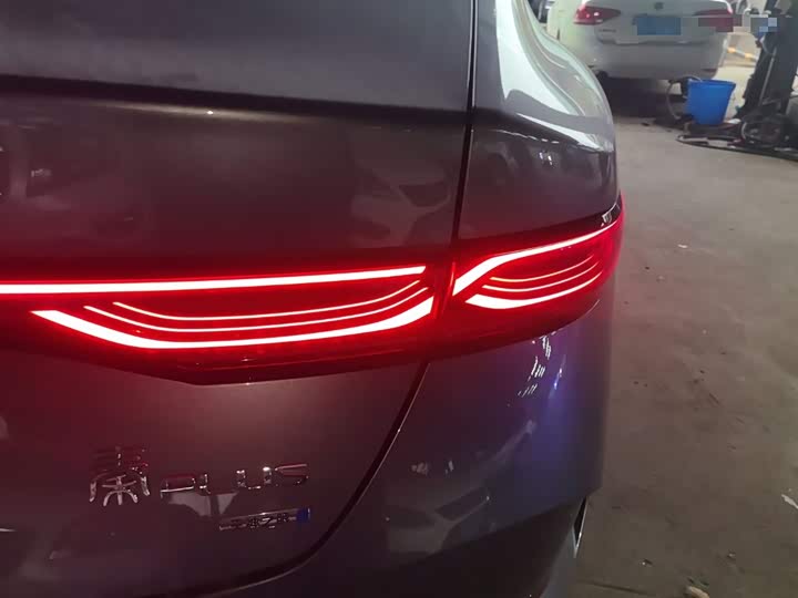 Фото 8 - BYD Qin Plus