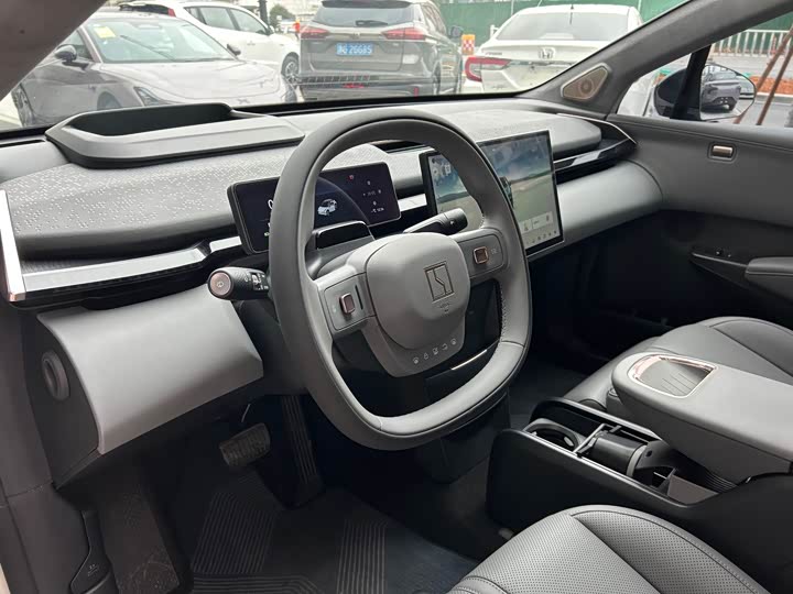 Фото 8 - Zeekr X