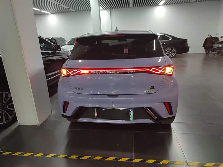 Фото 6 - BYD Dolphin