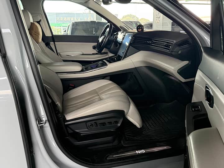 Фото 4 - Nio ES8