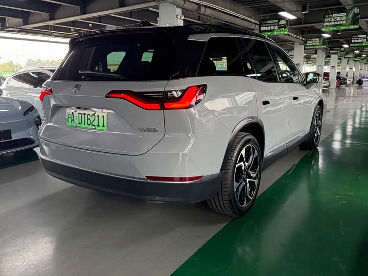 Фото 8 - Nio ES8