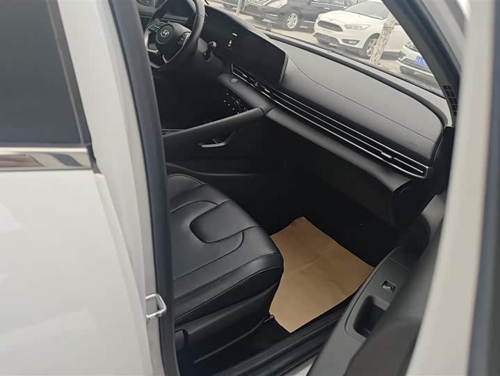 Фото 8 - Hyundai Elantra N line