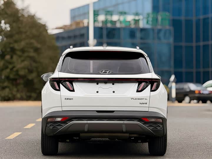 Фото 4 - Hyundai Tucson L