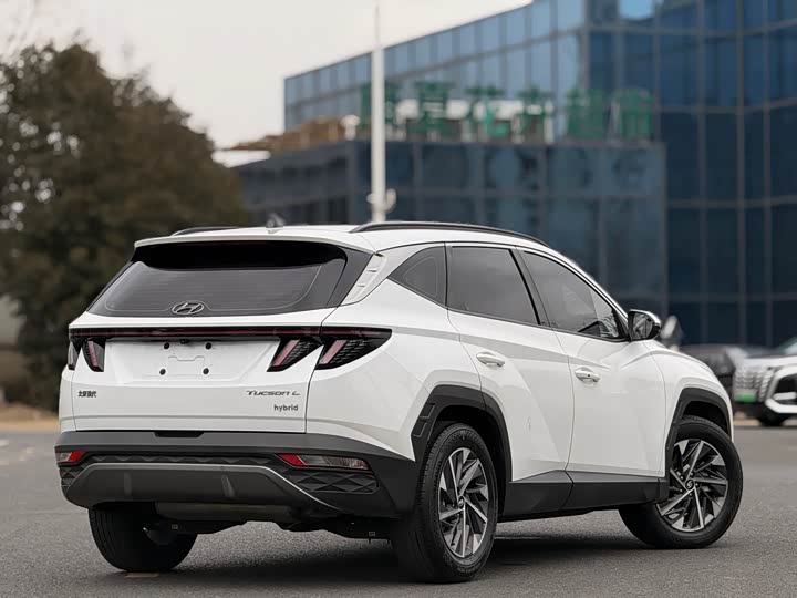 Фото 6 - Hyundai Tucson L