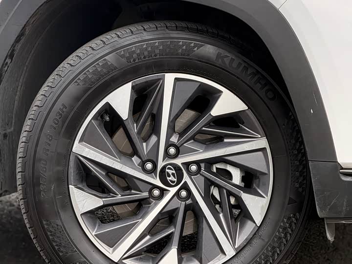 Фото 7 - Hyundai Tucson L