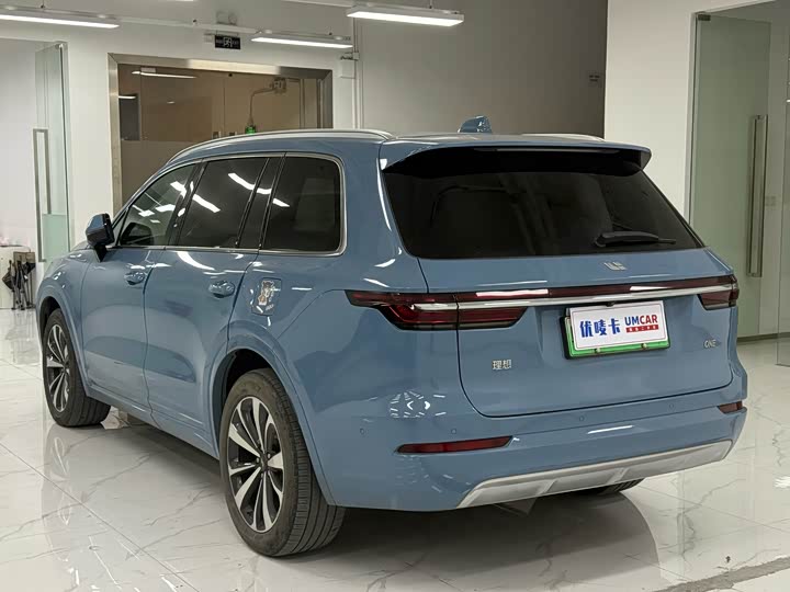 Фото 4 - LiXiang One