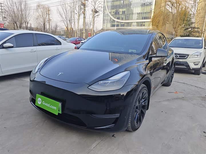 Фото 2 - Tesla Model Y