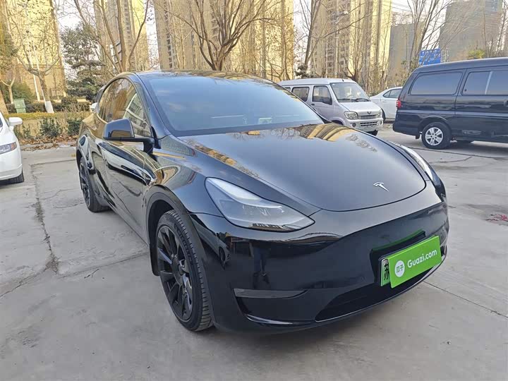 Фото 4 - Tesla Model Y