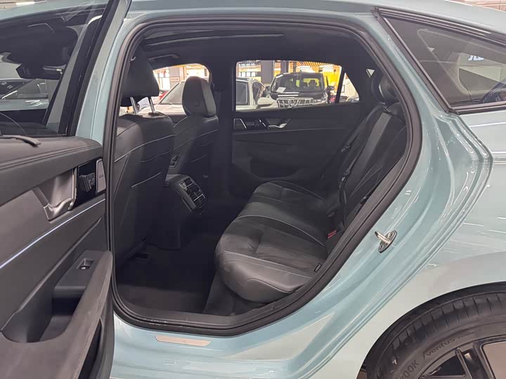 Фото 6 - Volkswagen Passat