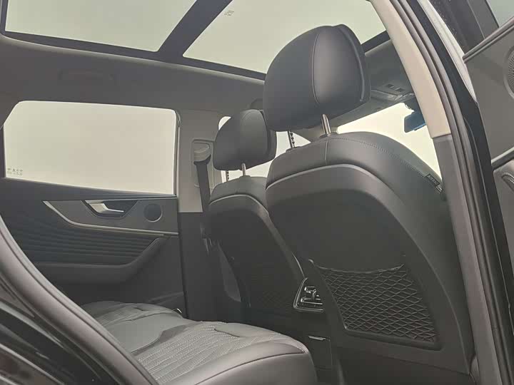 Фото 4 - Hongqi HS5