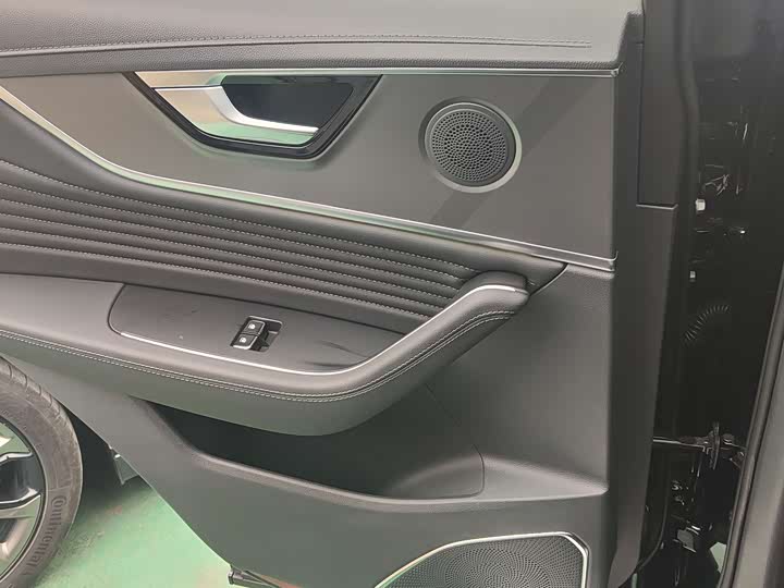 Фото 9 - Hongqi HS5