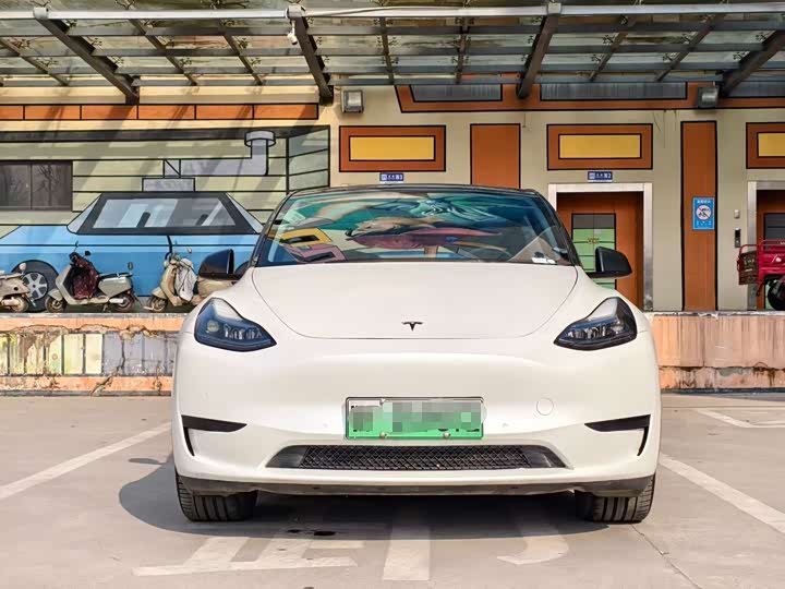 Фото 2 - Tesla Model Y