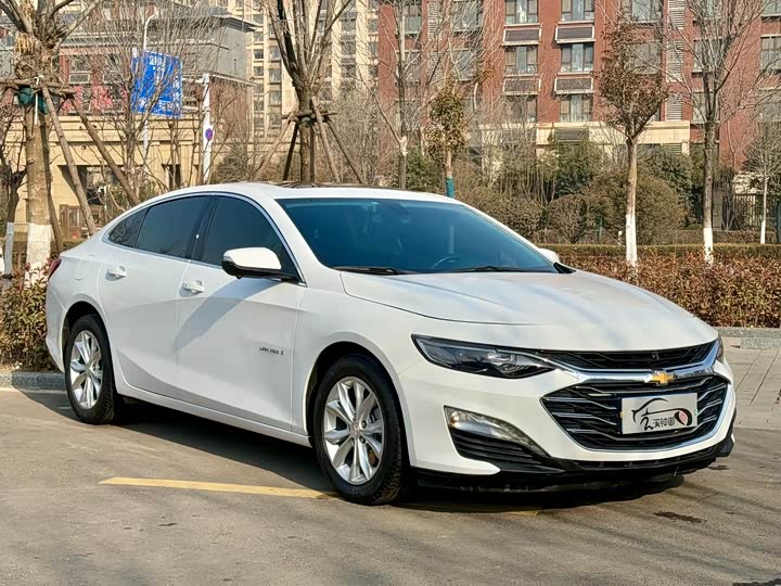 Фото 3 - Chevrolet Malibu XL