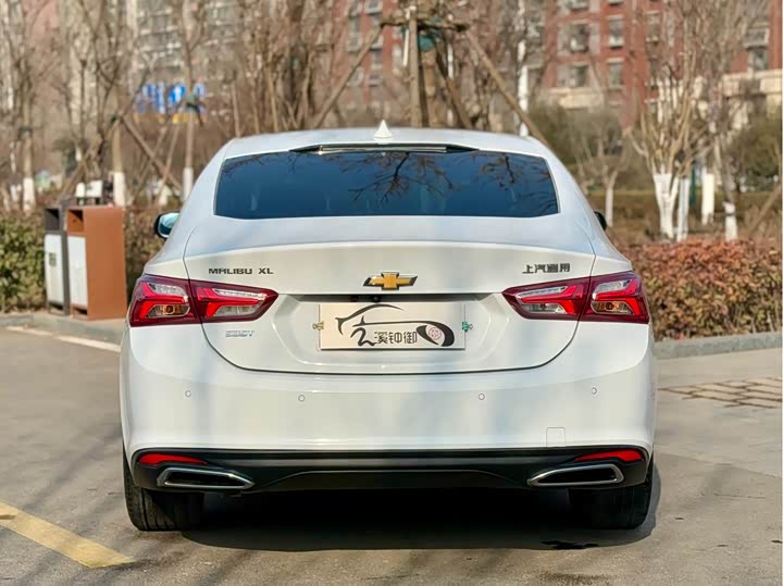 Фото 4 - Chevrolet Malibu XL