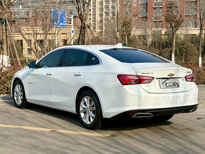 Фото 6 - Chevrolet Malibu XL