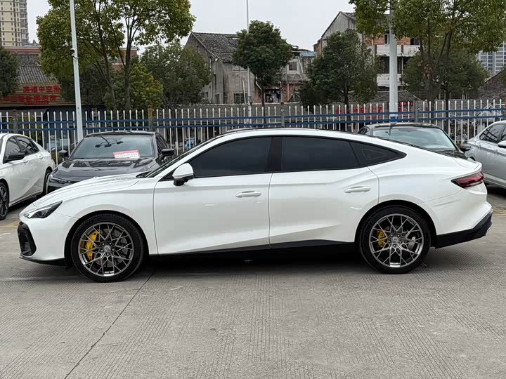 Фото 4 - MG Motor 7