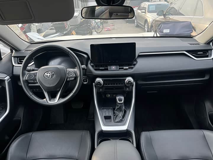 Фото 6 - Toyota Wildlander