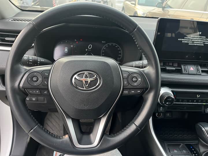 Фото 9 - Toyota Wildlander