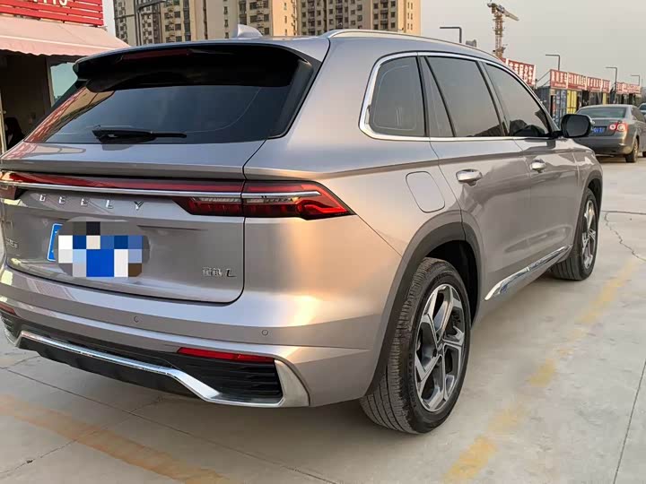 Фото 8 - Geely Monjaro