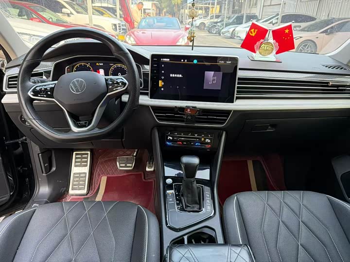 Фото 6 - Volkswagen Tiguan L Pro