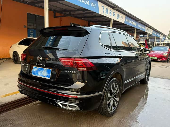 Фото 7 - Volkswagen Tiguan L Pro